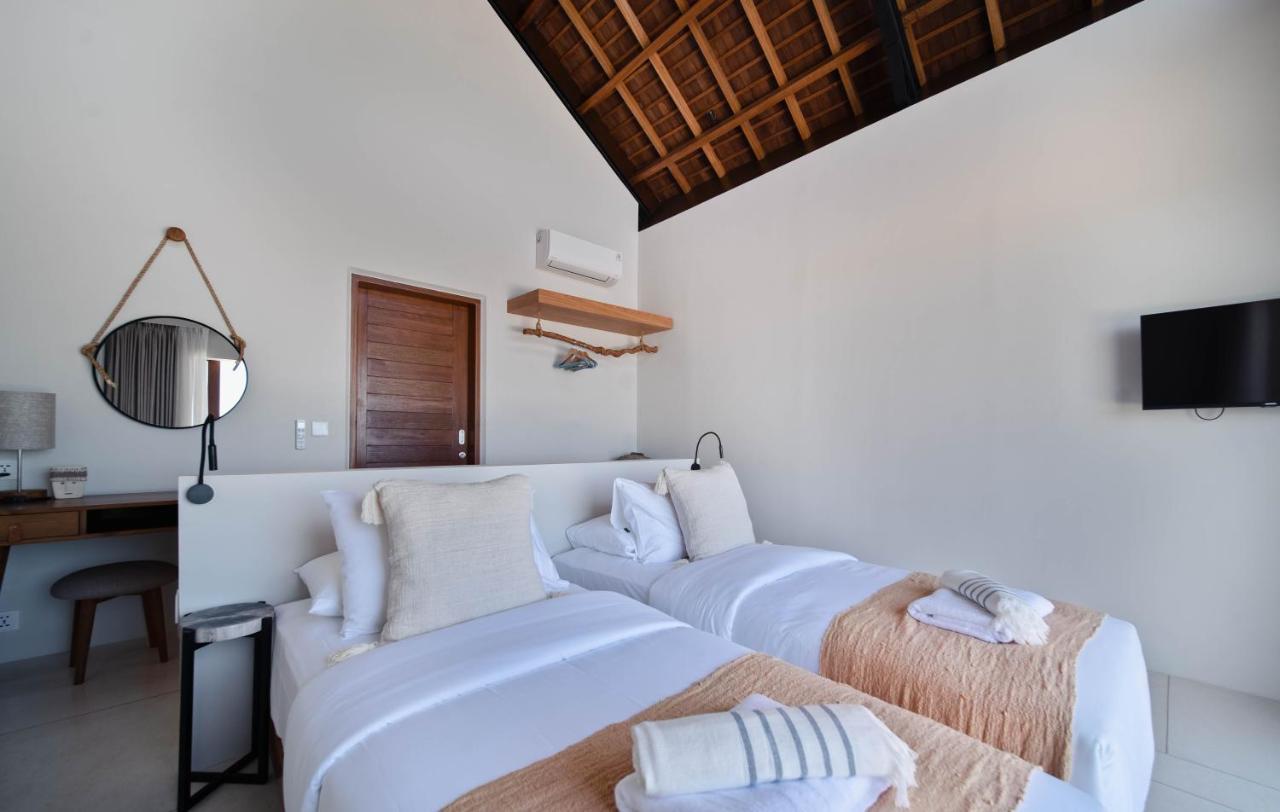 Luxury Ocean View Villas With Private Cook And Free Gym Membership Kuta  Exterior photo
